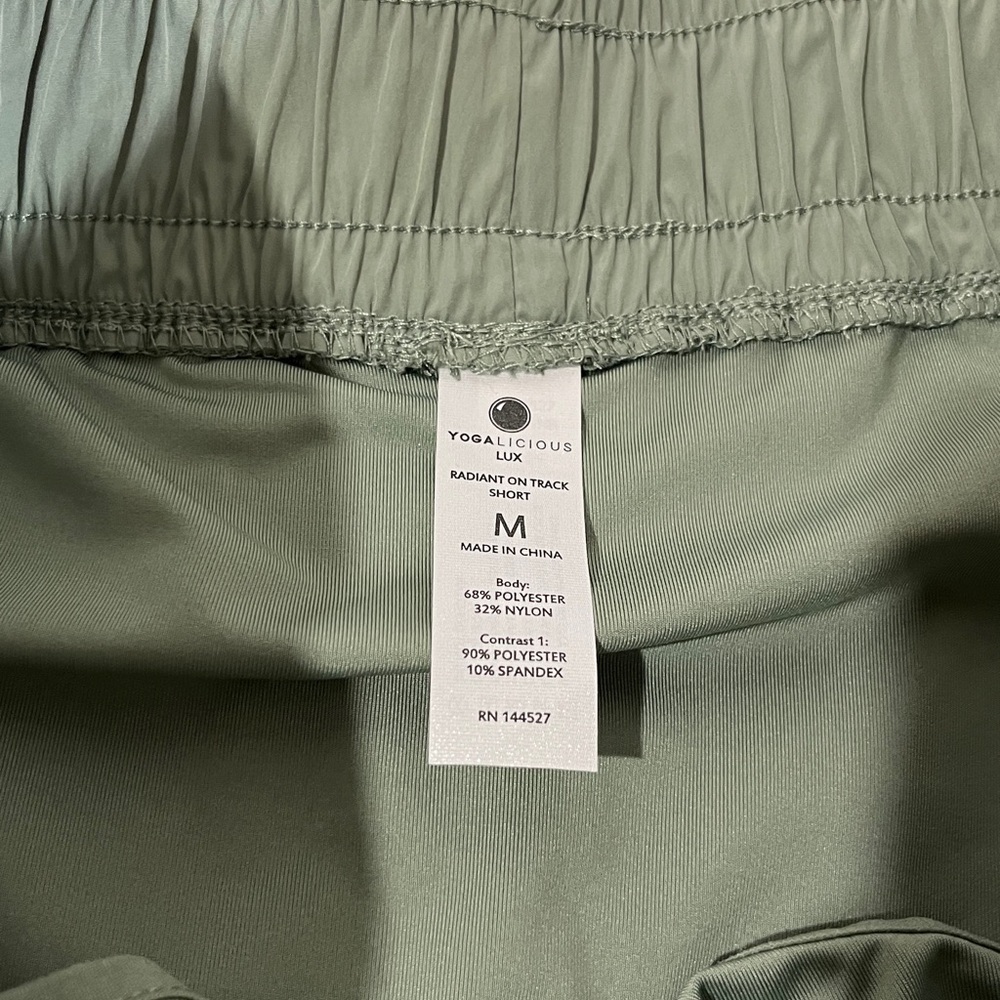 Yogalicious LUX Radiant On Track Running Athletic Shorts NEW WITH TAGS - Picture 3 of 4